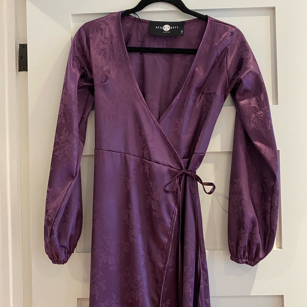 Stunning long robe/dress 💜